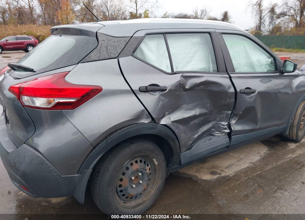 2019 NISSAN KICKS S VIN: 3N1CP5CU5KL564370