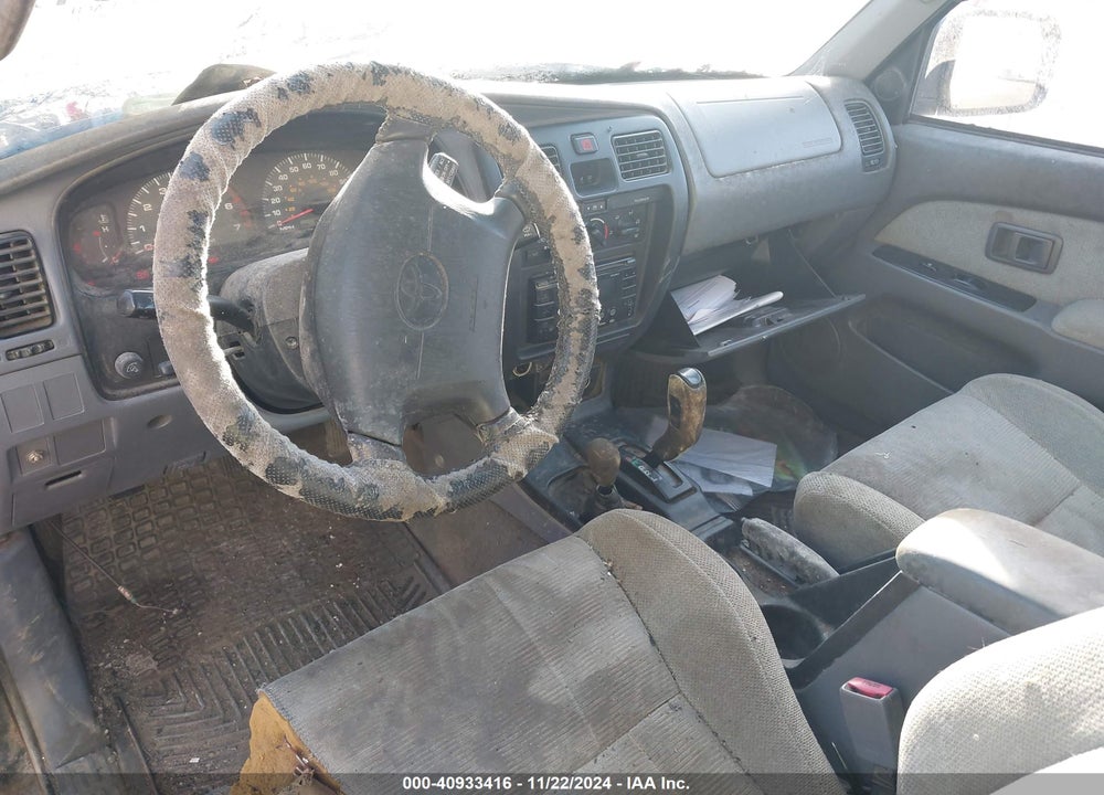 1999 TOYOTA 4RUNNER SR5 V6 VIN: JT3HN86R0X0202117
