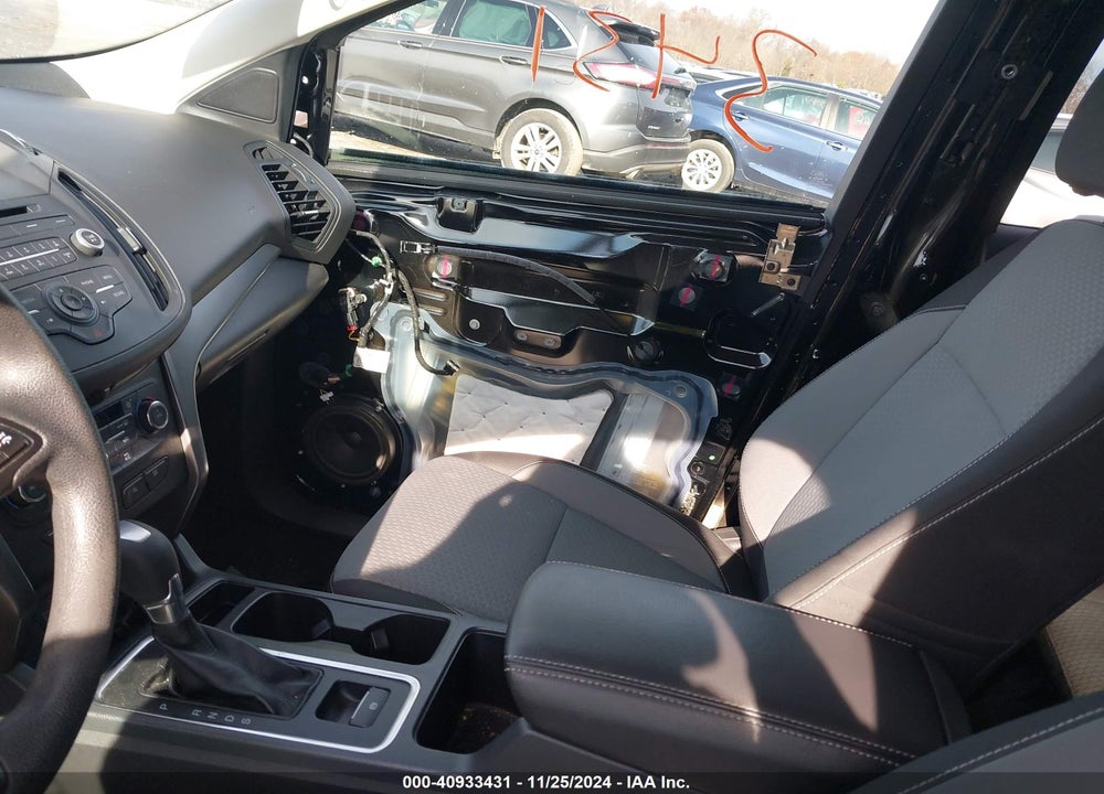2017 FORD ESCAPE SE VIN: 1FMCU9GD9HUB64538