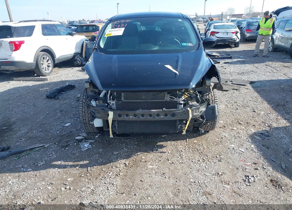 2017 FORD ESCAPE SE VIN: 1FMCU9GD9HUB64538