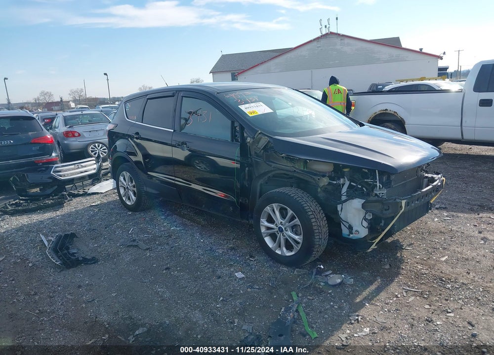 2017 FORD ESCAPE SE VIN: 1FMCU9GD9HUB64538