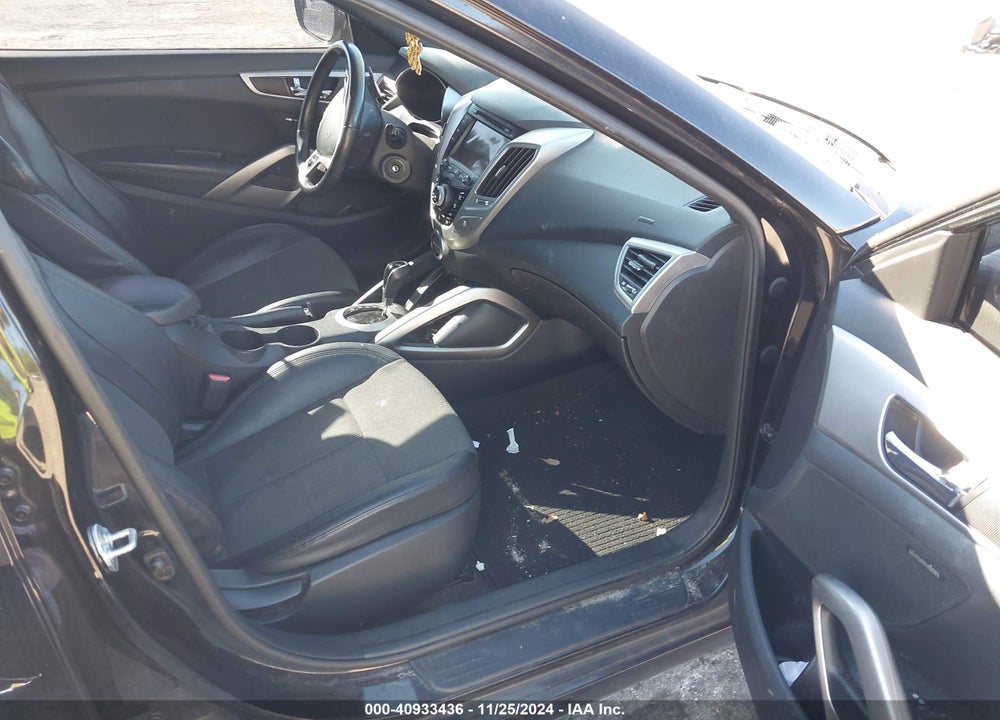 2016 HYUNDAI VELOSTER VIN: KMHTC6AD7GU298845