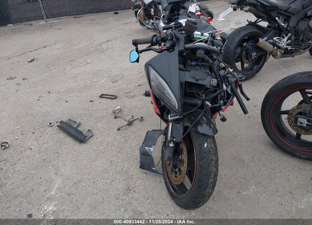 2015 YAMAHA YZFR6 VIN: JYARJ16E0FA033544