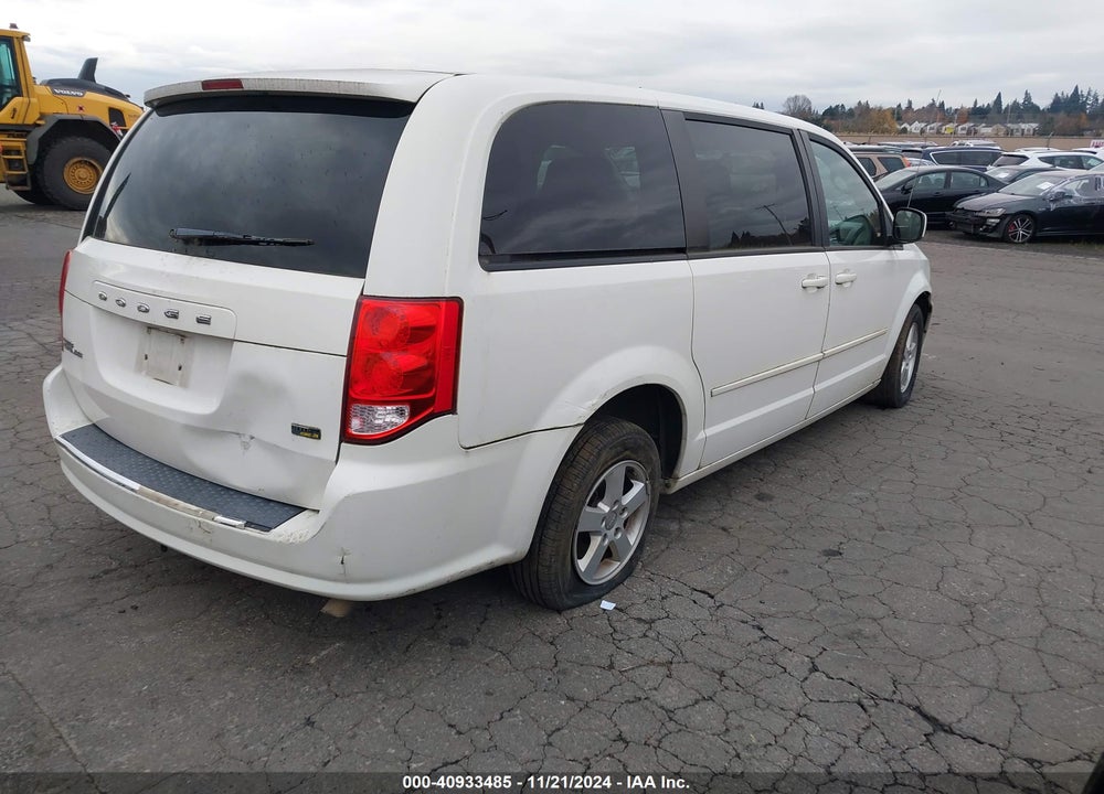 2011 DODGE GRAND CARAVAN MAINSTREET VIN: 2D4RN3DG6BR628559