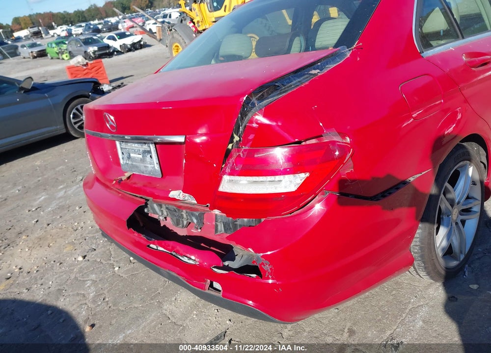 2012 MERCEDES-BENZ C 250 LUXURY/SPORT VIN: WDDGF4HBXCA640294