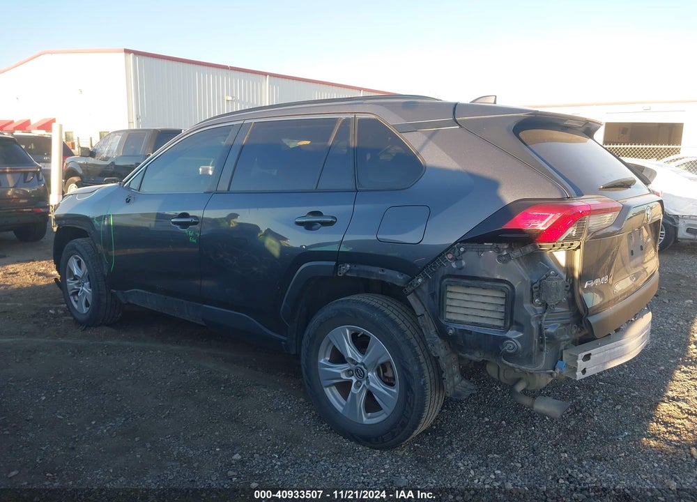 2019 TOYOTA RAV4 XLE VIN: JTMW1RFV8KD029367