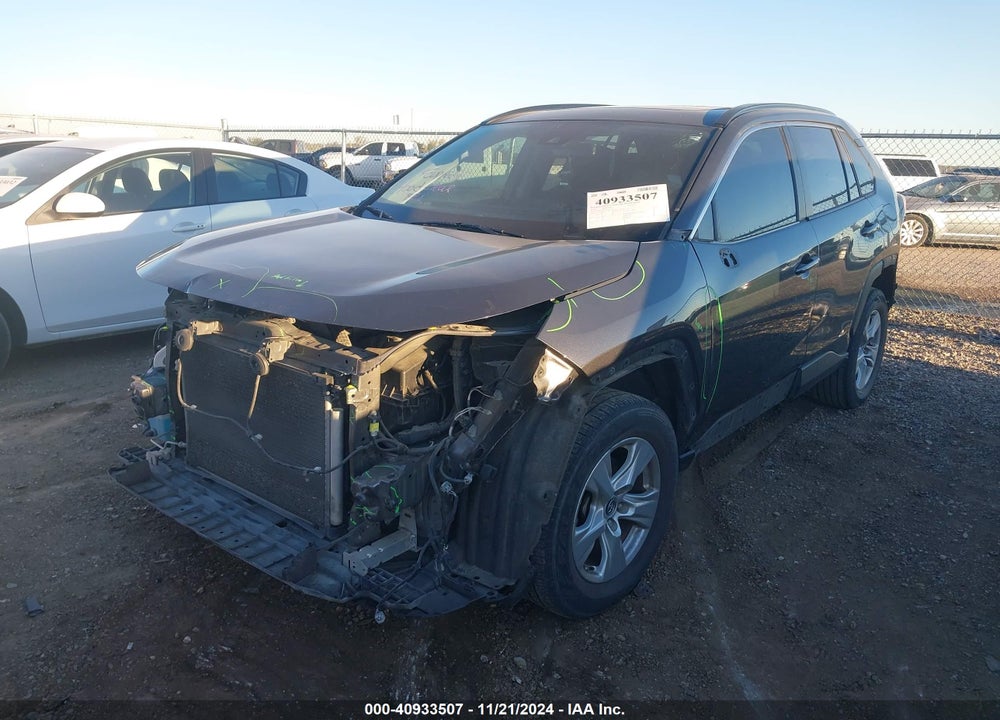 2019 TOYOTA RAV4 XLE VIN: JTMW1RFV8KD029367
