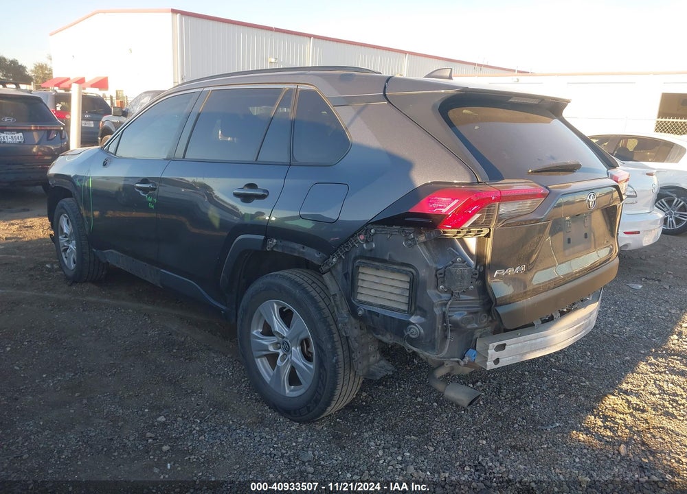 2019 TOYOTA RAV4 XLE VIN: JTMW1RFV8KD029367