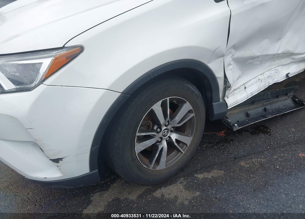 2018 TOYOTA RAV4 VIN: JTMRFREV1JD236858