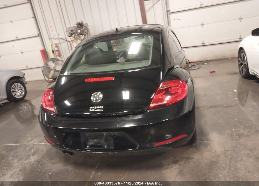 2012 VOLKSWAGEN BEETLE 2.5L VIN: 3VWJP7AT7CM611871