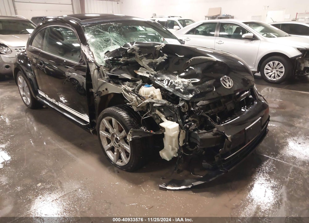 2012 VOLKSWAGEN BEETLE 2.5L VIN: 3VWJP7AT7CM611871