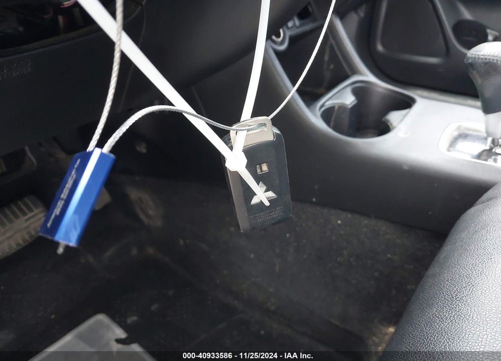 2015 MITSUBISHI OUTLANDER SE VIN: JA4AD3A34FZ007213