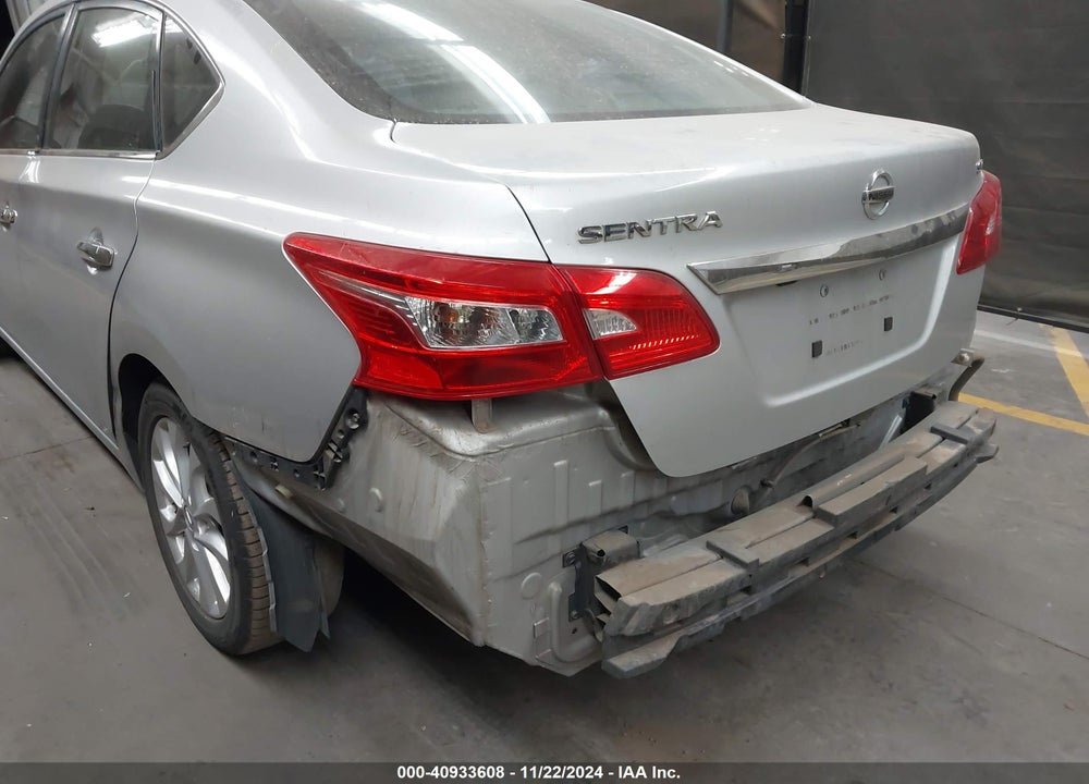 2017 NISSAN SENTRA SV VIN: 3N1AB7AP8HY345171