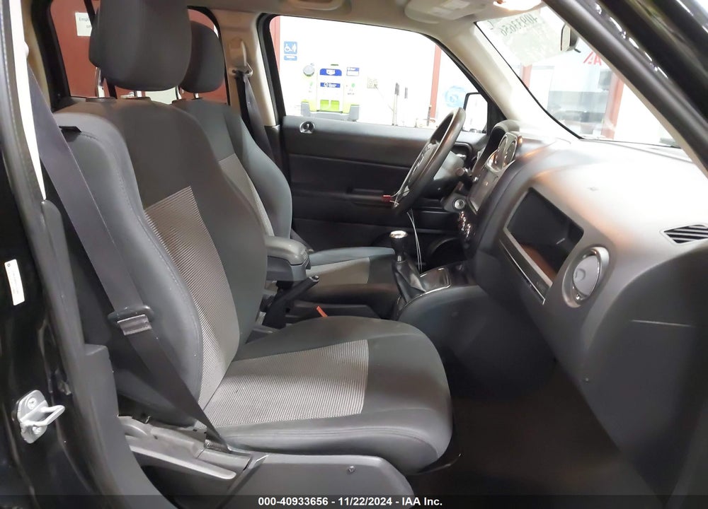 2014 JEEP PATRIOT SPORT VIN: 1C4NJPBA9ED737389