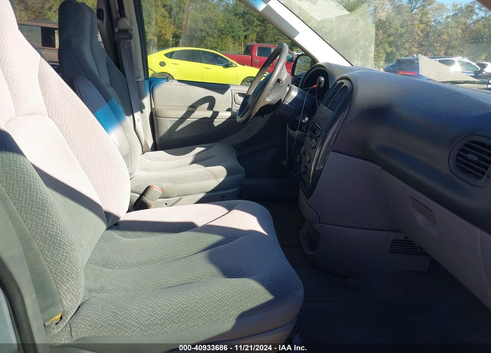 2005 DODGE CARAVAN SXT VIN: 1D4GP45R55B262068