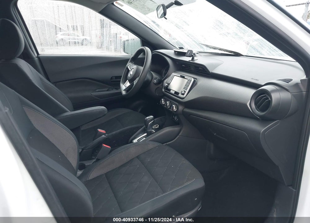 2018 NISSAN KICKS S VIN: 3N1CP5CU8JL516165