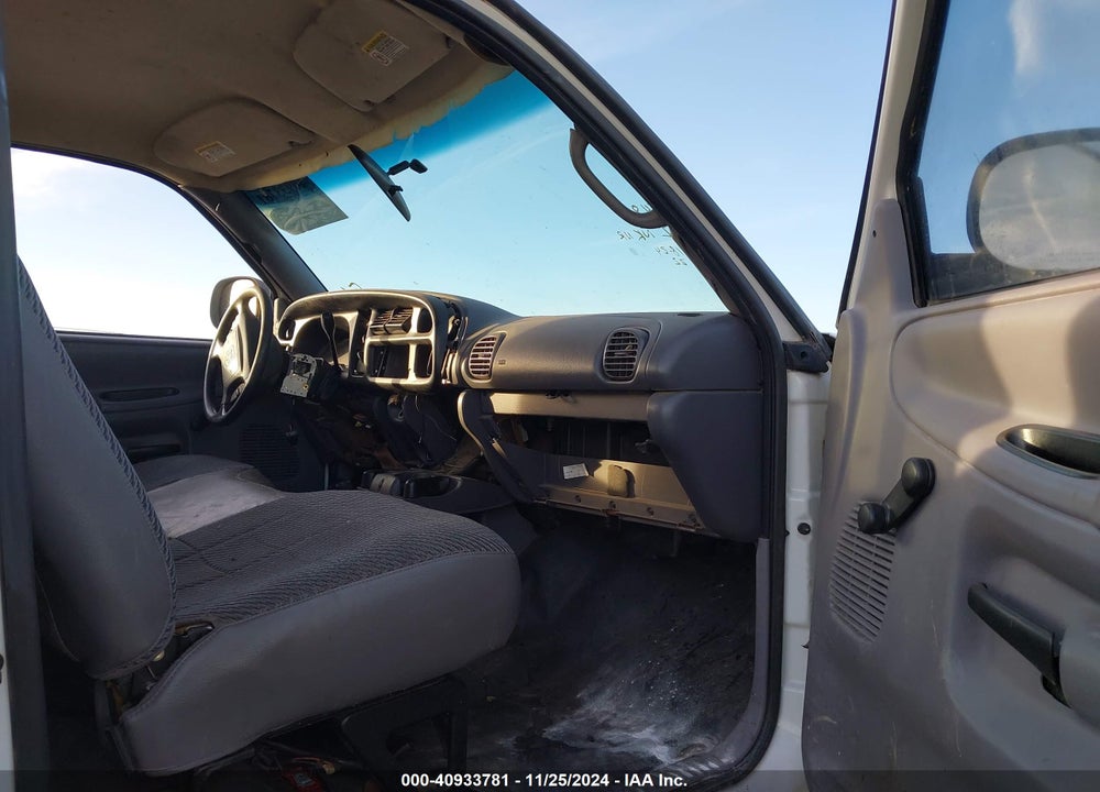 2001 DODGE RAM 2500 ST VIN: 3B7KF26Z71M581794