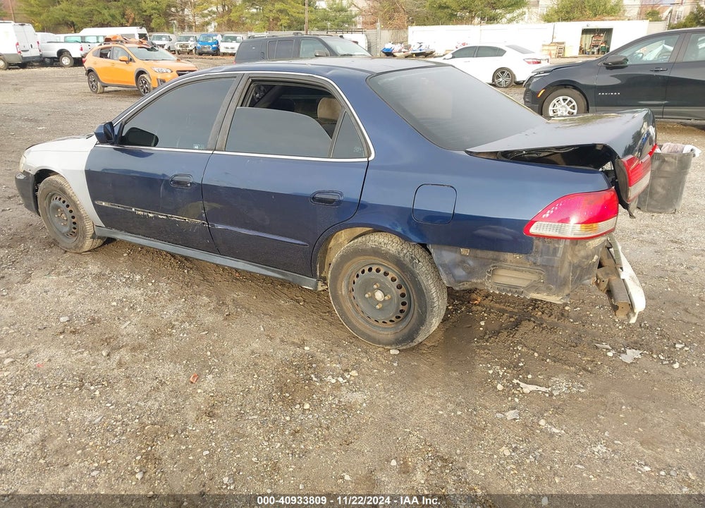 2001 HONDA ACCORD 2.3 LX VIN: 1HGCG66511A146497