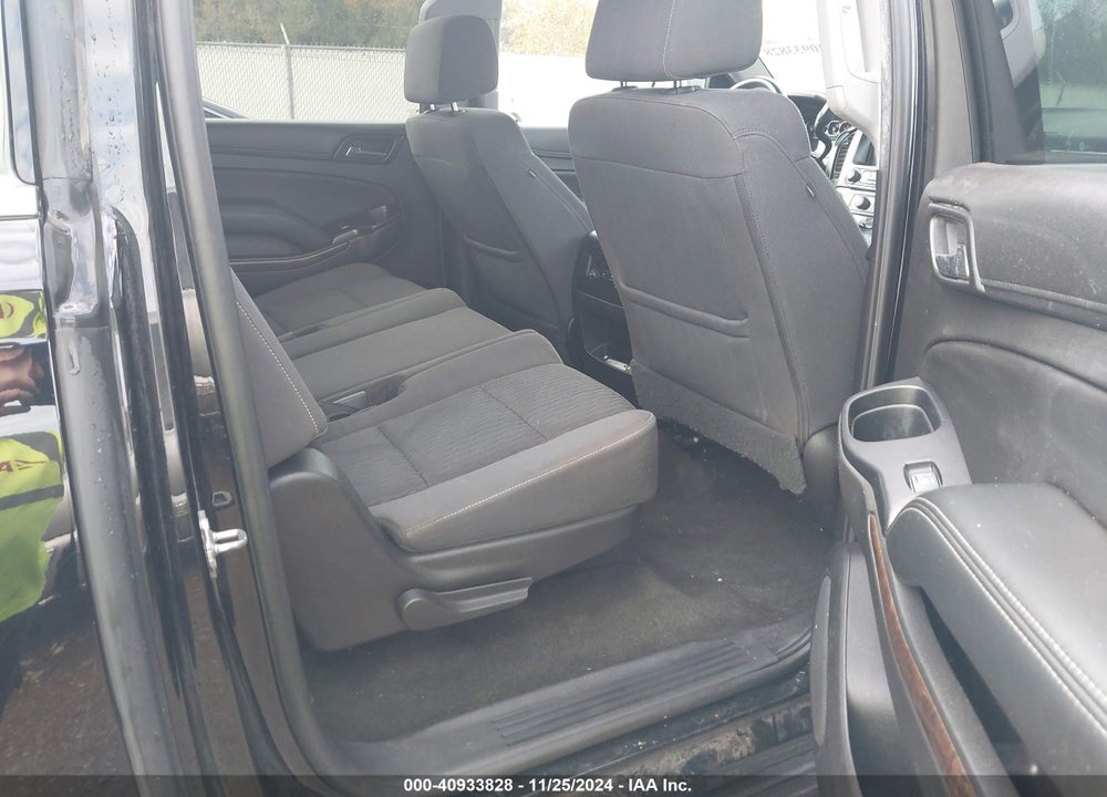 2018 CHEVROLET SUBURBAN LS VIN: 1GNSKGKC1JR136502