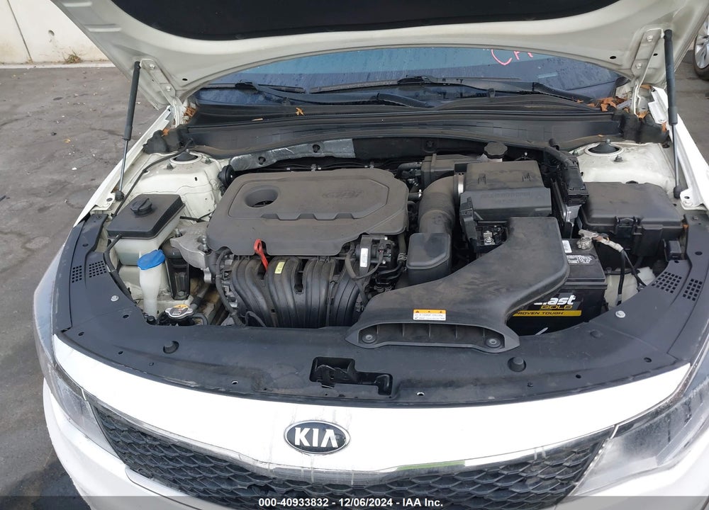 2018 KIA OPTIMA LX VIN: KNAGT4L32J5198195