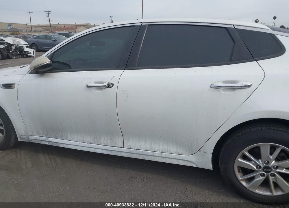 2018 KIA OPTIMA LX VIN: KNAGT4L32J5198195