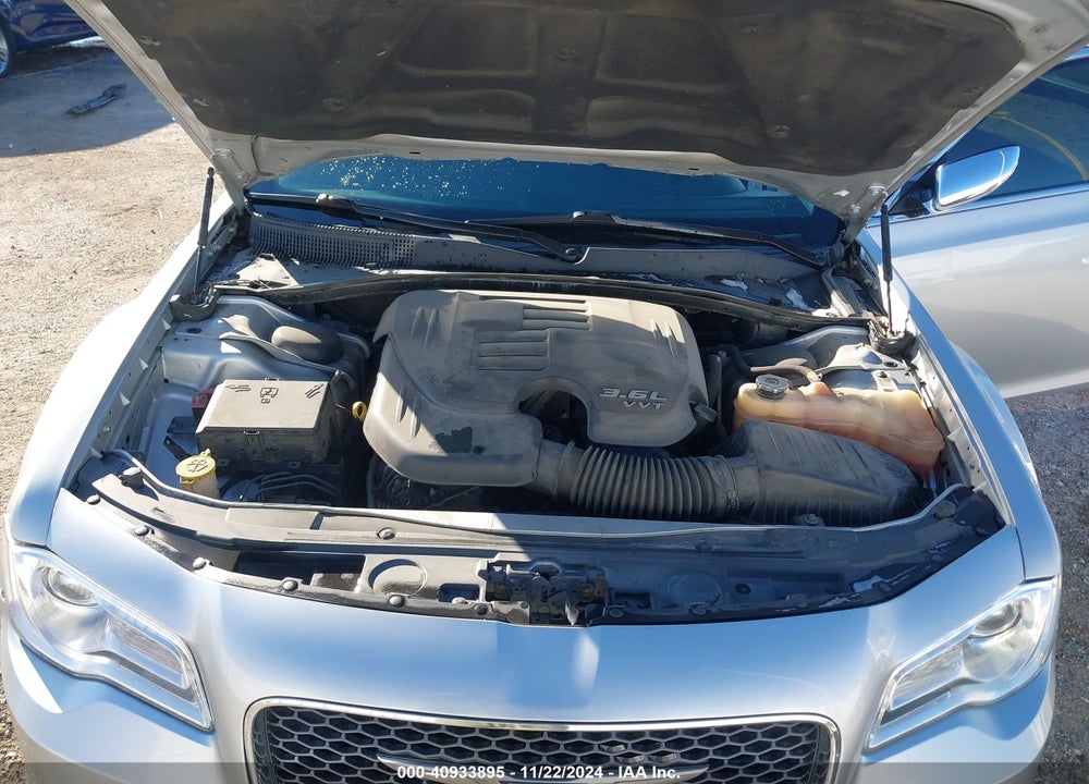 2020 CHRYSLER 300 LIMITED VIN: 2C3CCAEG4LH145854