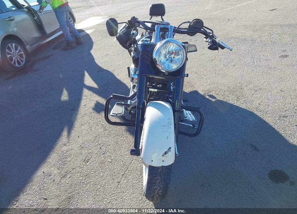 2011 HARLEY-DAVIDSON FLSTN VIN: 1HD1JD519BB014219