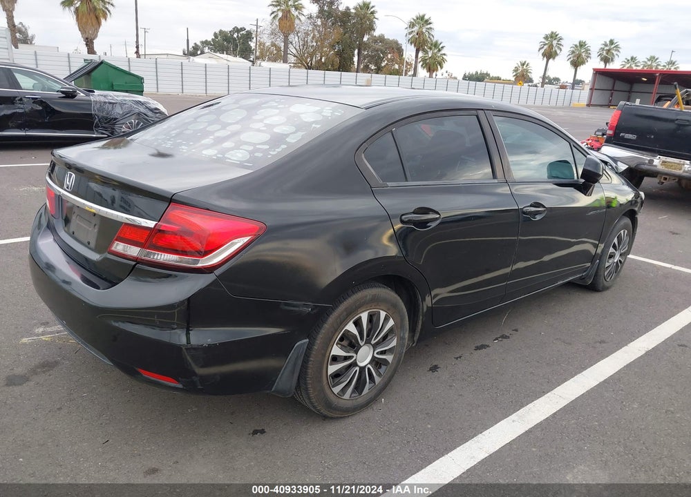 2013 HONDA CIVIC LX VIN: 2HGFB2F57DH518208