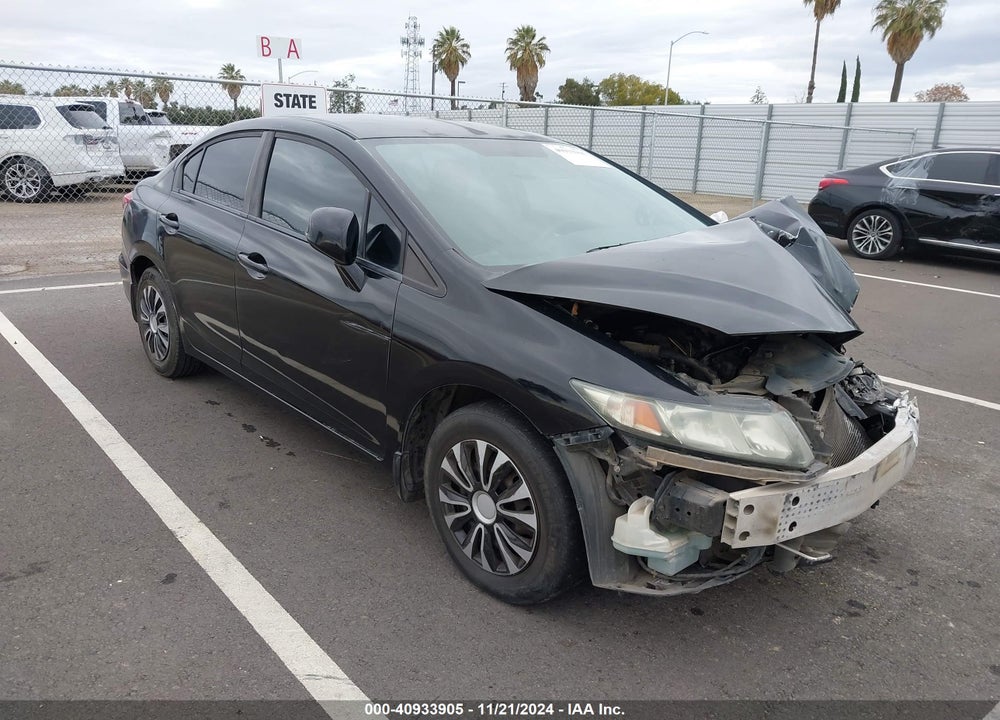 2013 HONDA CIVIC LX VIN: 2HGFB2F57DH518208