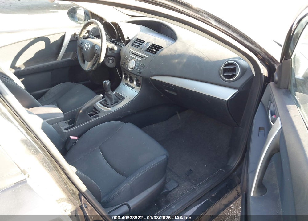 2011 MAZDA 3 S SPORT VIN: JM1BL1K67B1406037