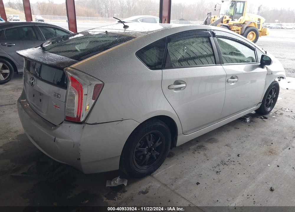 2013 TOYOTA PRIUS TWO VIN: JTDKN3DU6D0352871