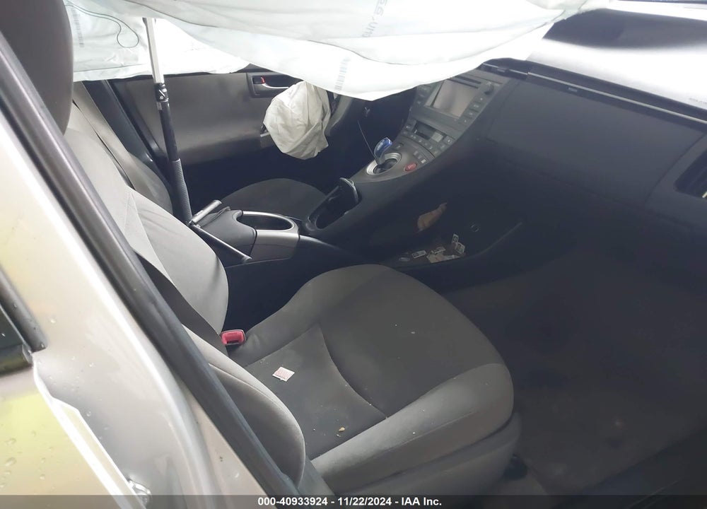 2013 TOYOTA PRIUS TWO VIN: JTDKN3DU6D0352871