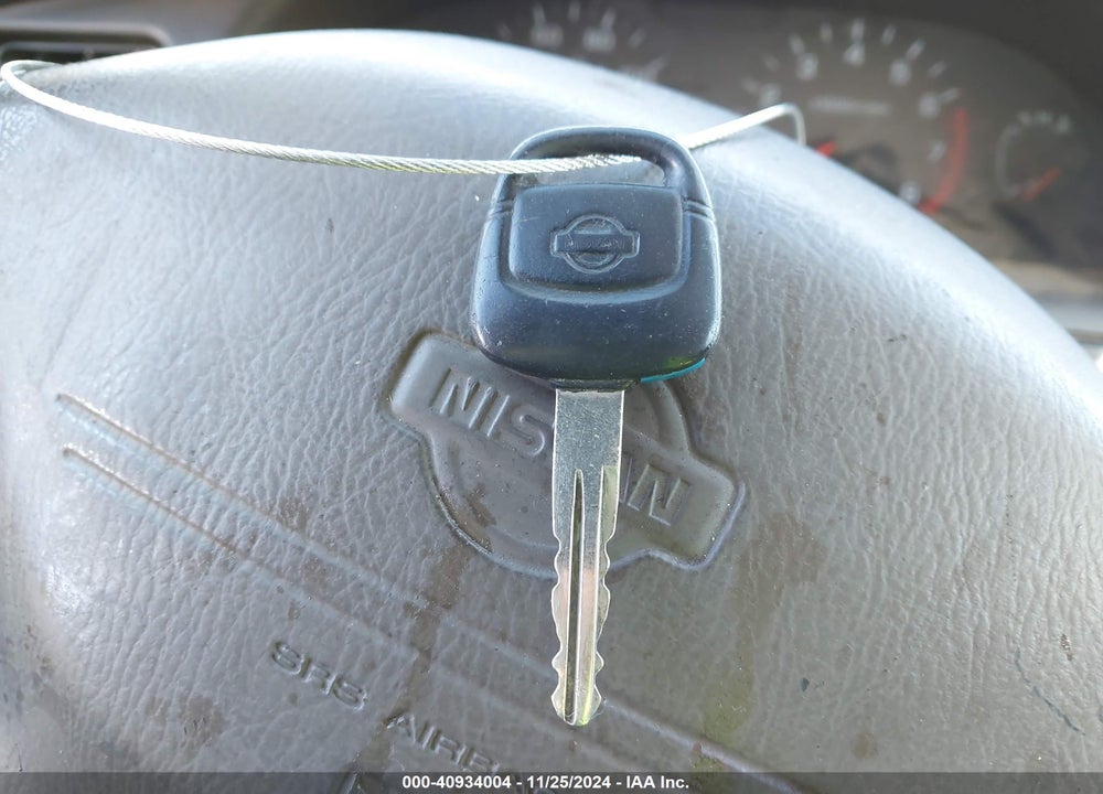 2001 NISSAN ALTIMA GXE VIN: 1N4DL01D01C124799