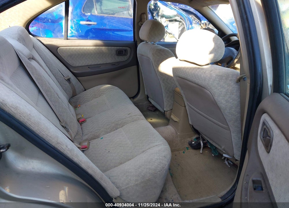 2001 NISSAN ALTIMA GXE VIN: 1N4DL01D01C124799