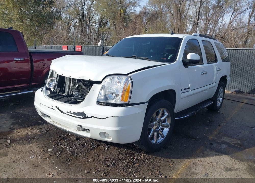 2008 GMC YUKON DENALI VIN: 1GKFK63888J199348