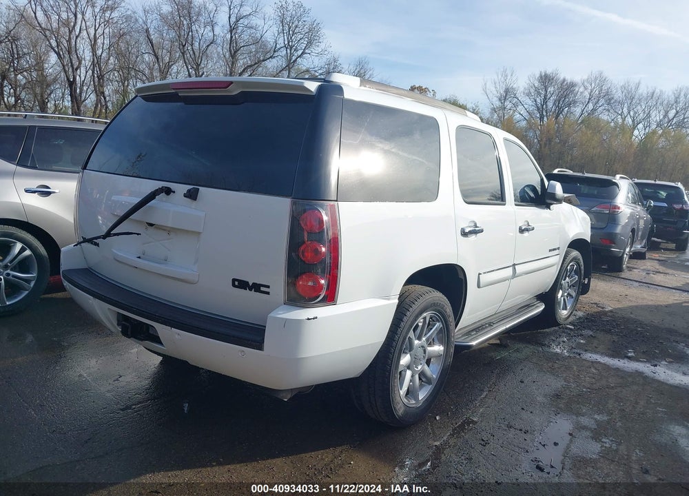 2008 GMC YUKON DENALI VIN: 1GKFK63888J199348