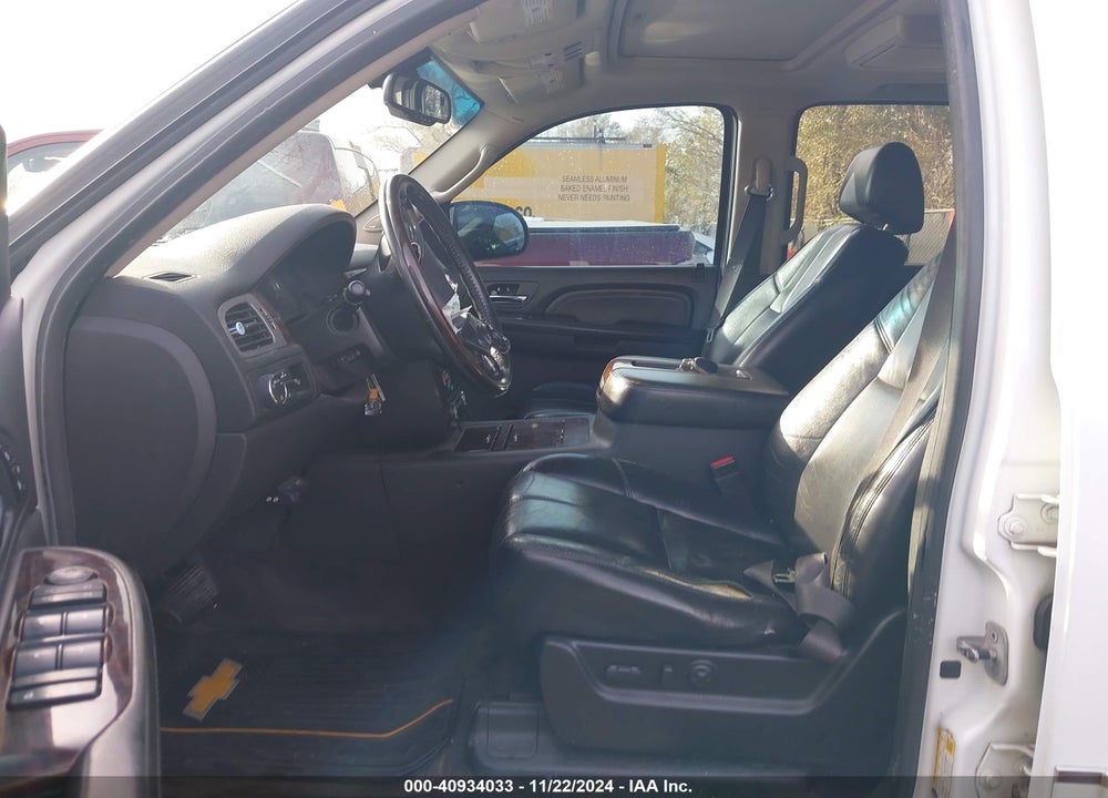2008 GMC YUKON DENALI VIN: 1GKFK63888J199348