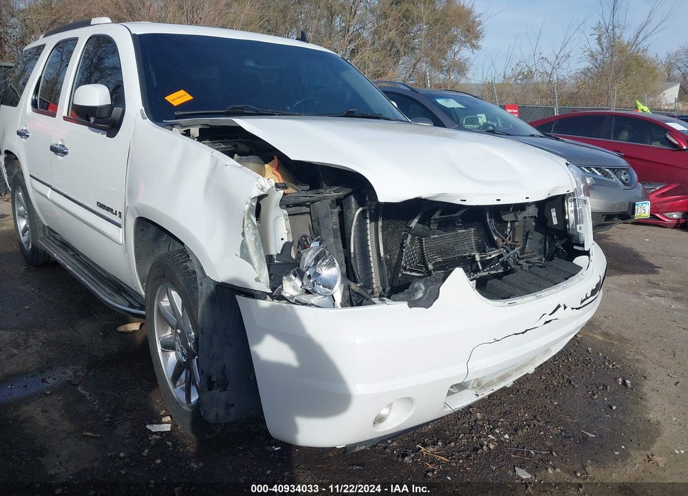 2008 GMC YUKON DENALI VIN: 1GKFK63888J199348