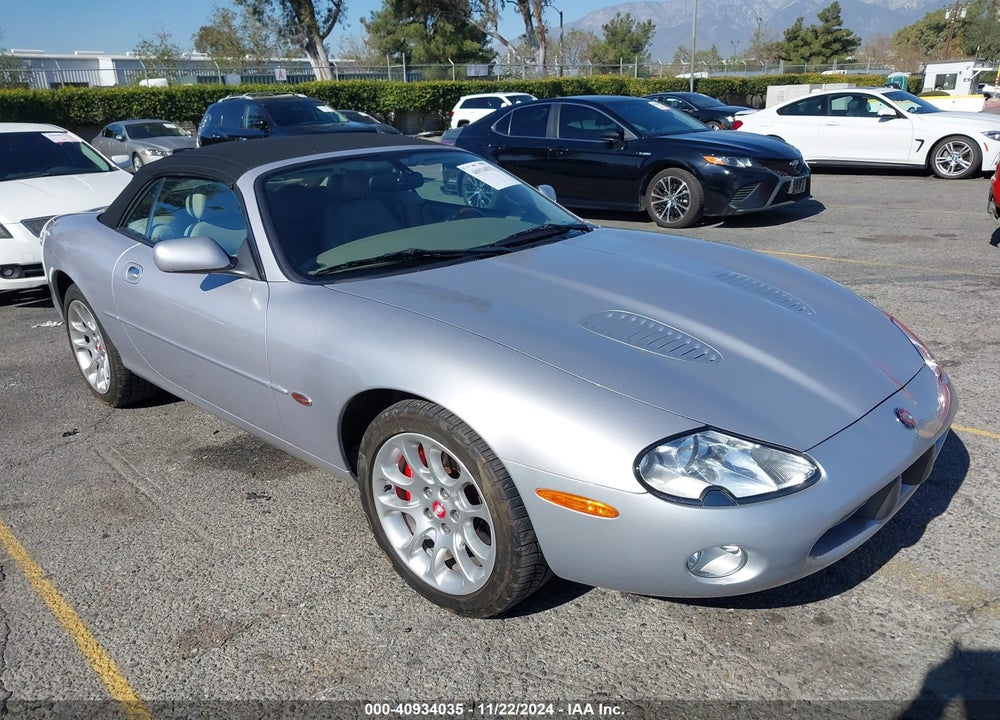 2002 JAGUAR XKR VIN: SAJDA42B42PA24949