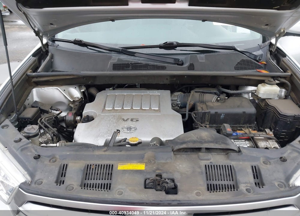 2013 TOYOTA HIGHLANDER PLUS/SE VIN: 5TDBK3EH8DS194864