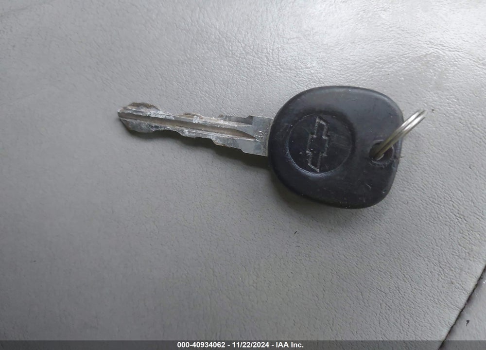 2006 CHEVROLET HHR LT VIN: 3GNDA23P96S677477