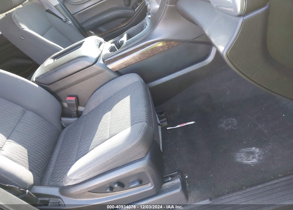 2017 CHEVROLET SUBURBAN LS VIN: 1GNSKGKC6HR338312