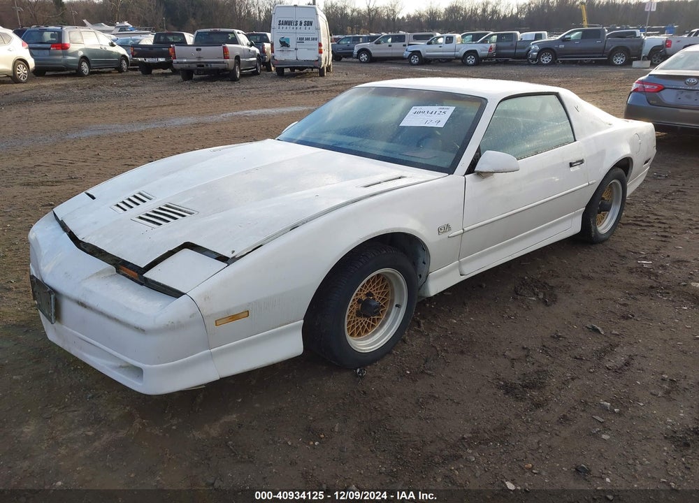1988 PONTIAC FIREBIRD TRANS AM/GTA VIN: 1G2FW2187JL215470