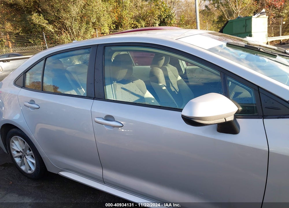 2021 TOYOTA COROLLA LE VIN: 5YFVPMAE6MP264452