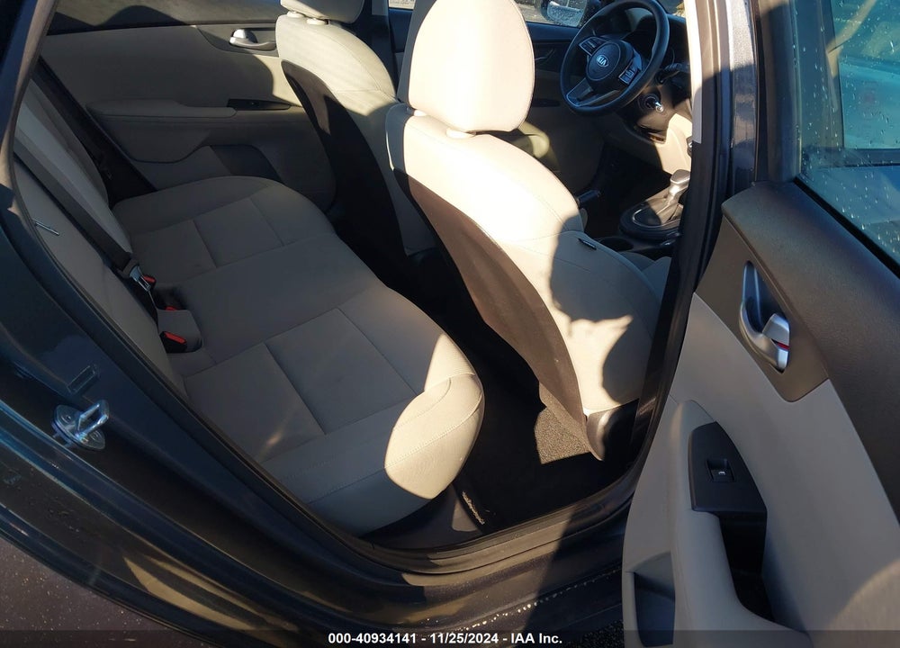 2021 KIA FORTE LXS VIN: 3KPF24AD2ME379724