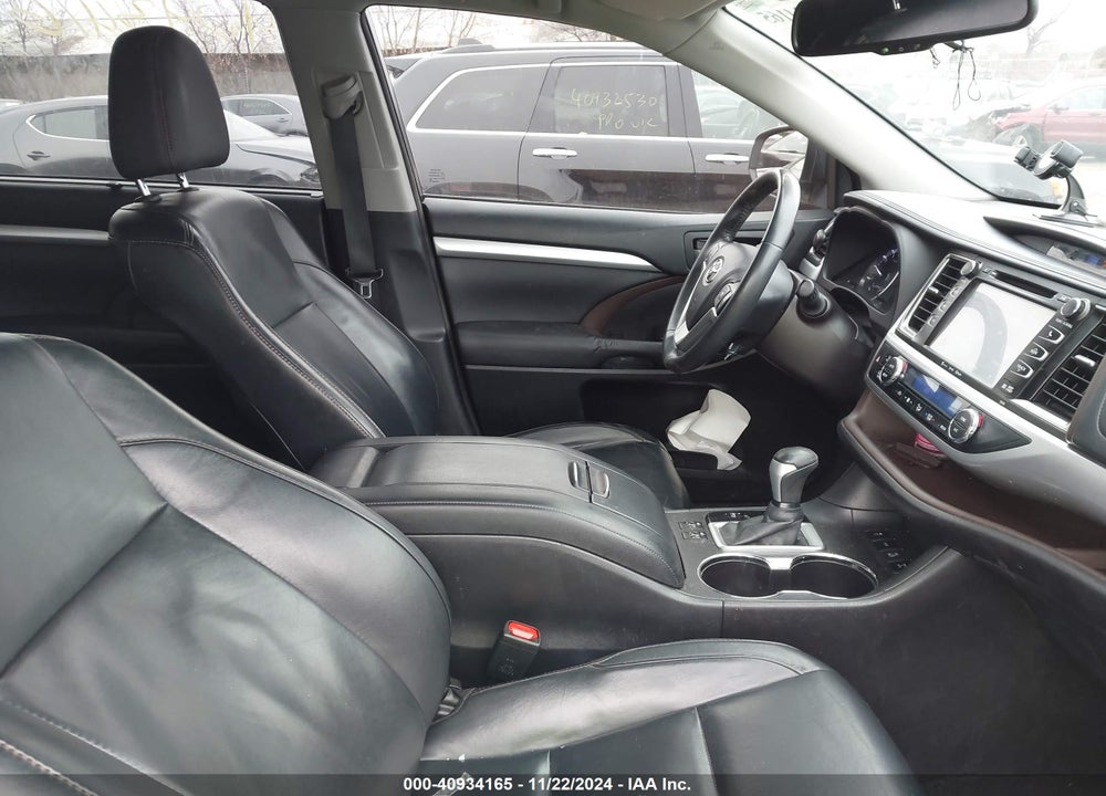 2016 TOYOTA HIGHLANDER XLE V6 VIN: 5TDJKRFH7GS226060