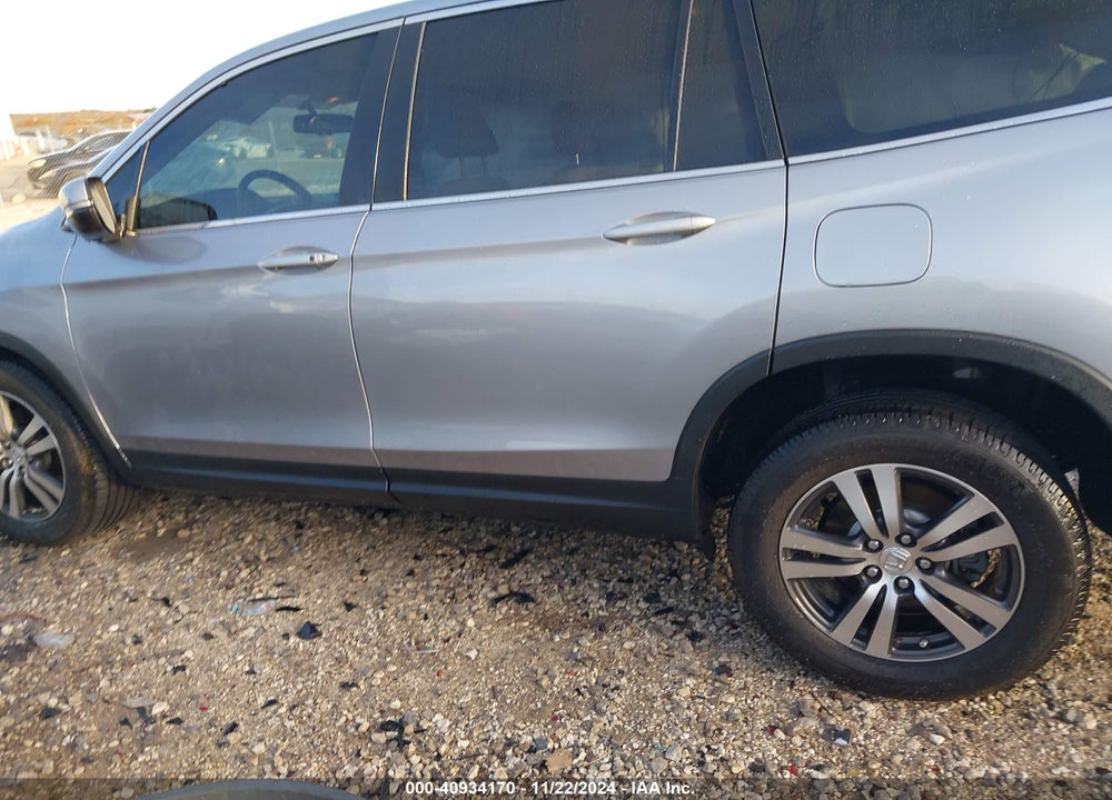 2018 HONDA PILOT EX-L VIN: 5FNYF6H55JB013351