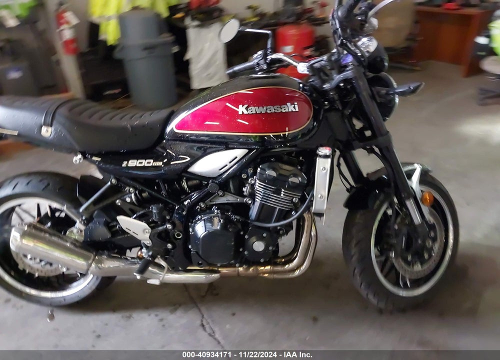 2023 KAWASAKI ZR900 R VIN: JKAZR2C10PA072778