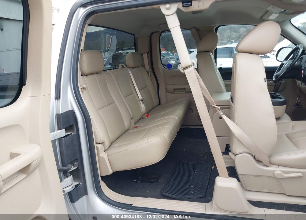 2010 CHEVROLET SILVERADO 1500 LT VIN: 1GCSKSEAXAZ117128