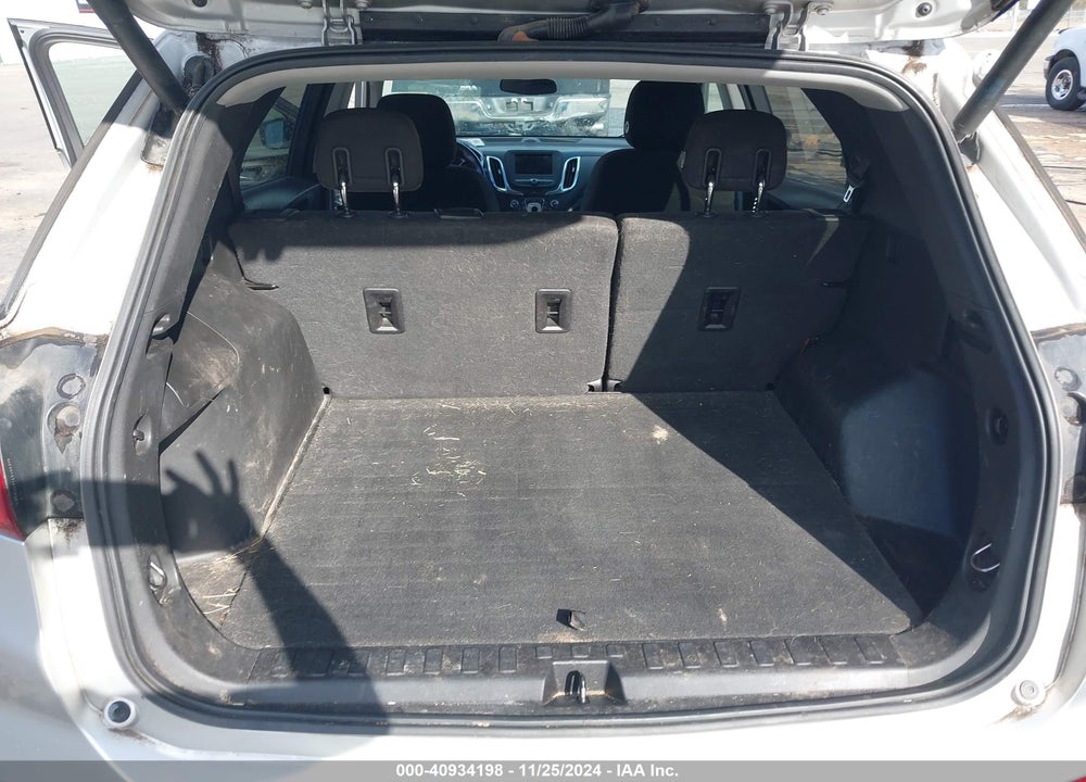 2019 CHEVROLET EQUINOX LT VIN: 2GNAXKEV5K6223054